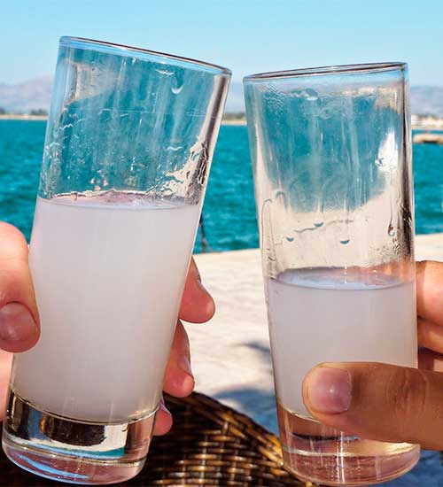 Ούζο Καλαμάτας / Ouzo of Kalamata